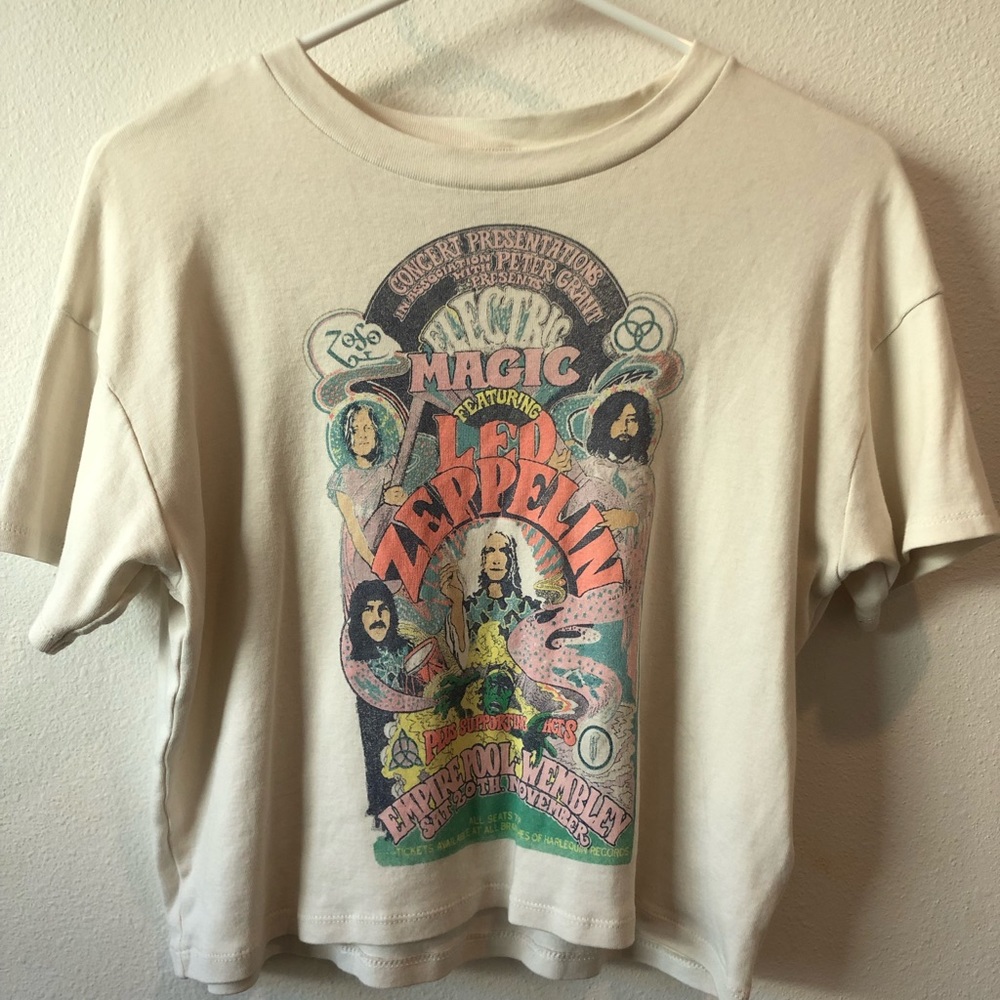 American Eagle Led Zeppelin cropped tee